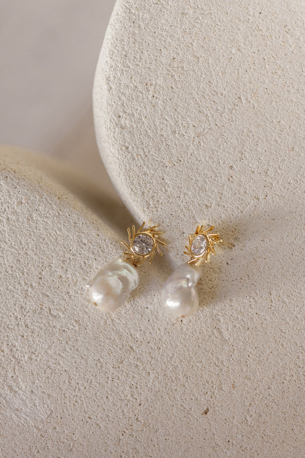 Pearl Sol Earrings